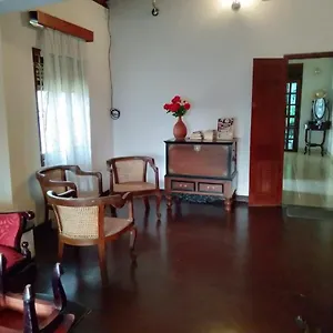 Lidwins 15 Minutes To The Airport Holiday home Negombo